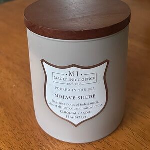 Manly Indulgence Mojave Suede wood wick candle